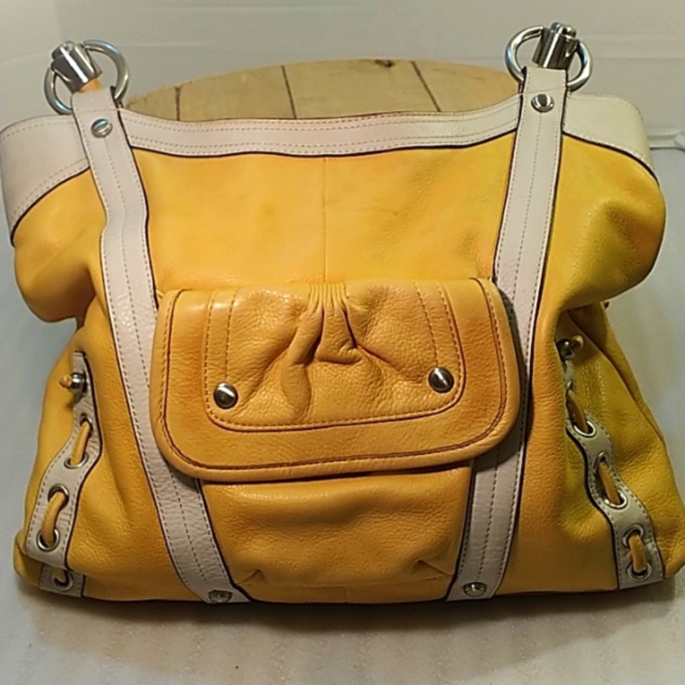B Makowsky Gold/Yellow Purse Leather - image 1